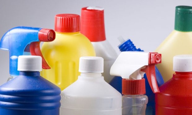 βάλτε χλωρίνη στο πλυντήριο