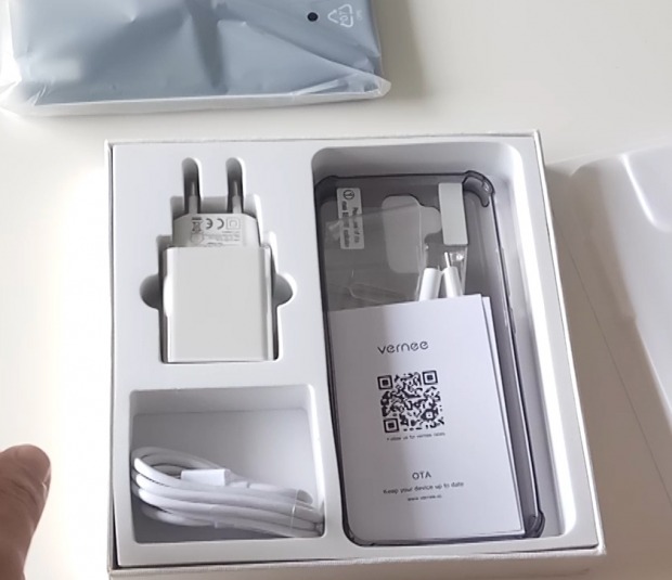 συσκευασία και κουτί