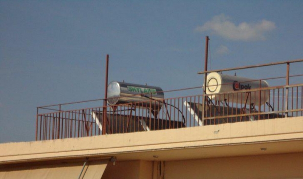  οι ηλιακοί θερμοσίφωνες αν δεν τοποθετηθούν σωστά χαλάνε την αρχιτεκτονική εικόνα του κτιρίου 
