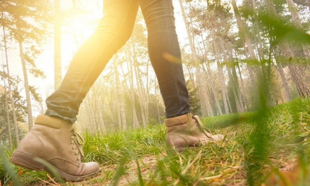 η πρωινή έκθεση στον ήλιο κάνει καλό στην απώλεια του σωματικού βάρους