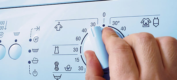  Σταματήστε να πλένετε τα ρούχα σε υψηλές θερμοκρασίες για να μειώσετε τον λογαριασμό του ρεύματος 