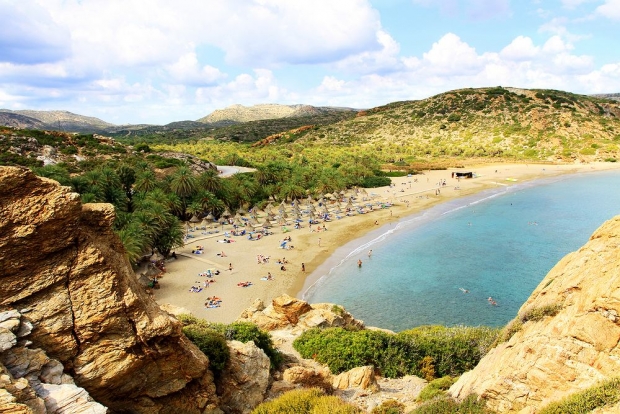  Η διάσημη παραλία του Βάι με το φοινικόδασος 