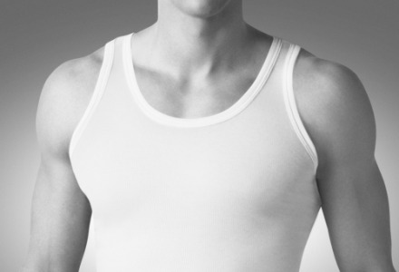 η φανέλα δεν είναι το ίδιο με το t-shirt